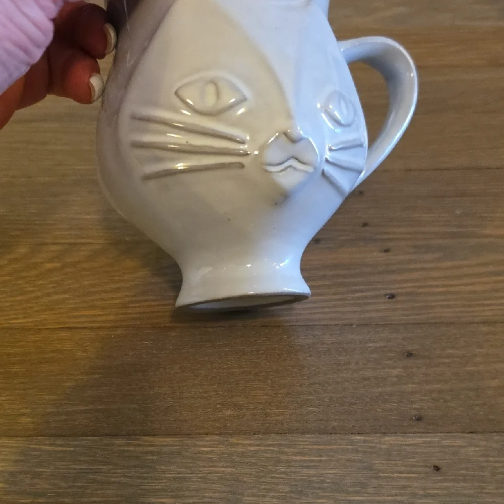 Jonathan Adler -Cat Utopia 3D Light Grey Mug 12oz